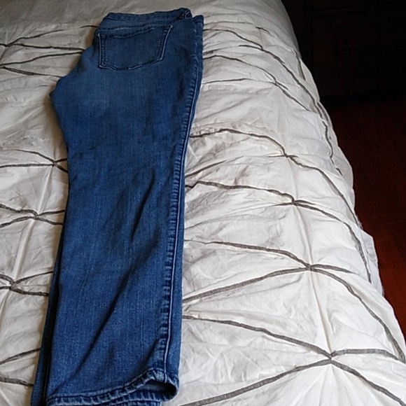 Medium wash skinny jeans - Picture 3 of 4